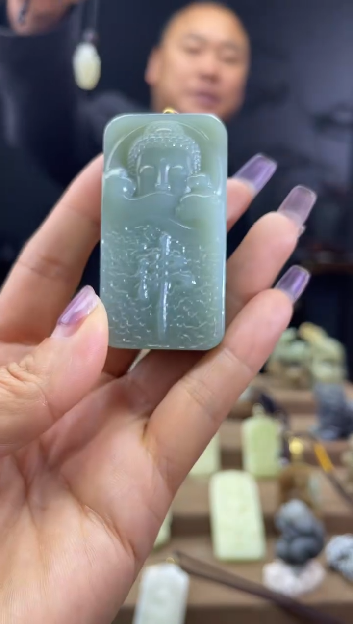 颈饰未镶嵌和田玉1