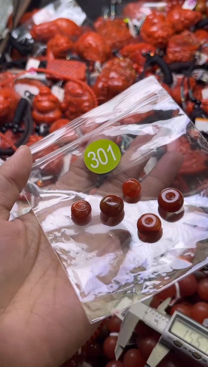 【闪购商品】南红玛瑙未镶嵌珠宝奇石301