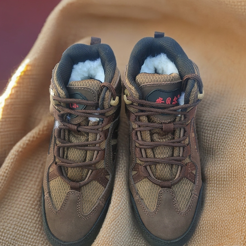 低跟运动复古纯色户外休闲鞋前掌加宽高帮棉鞋休闲工装鞋中跟