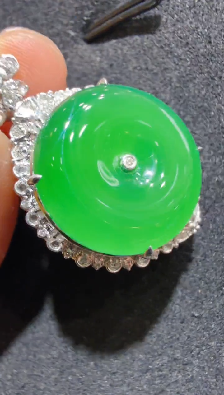 吊坠(不含链)18K金镶嵌翡翠多样性团购发一件