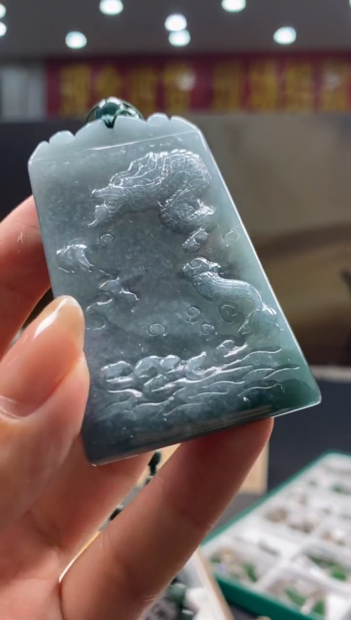 【闪购商品】翡翠颈饰未镶嵌********80