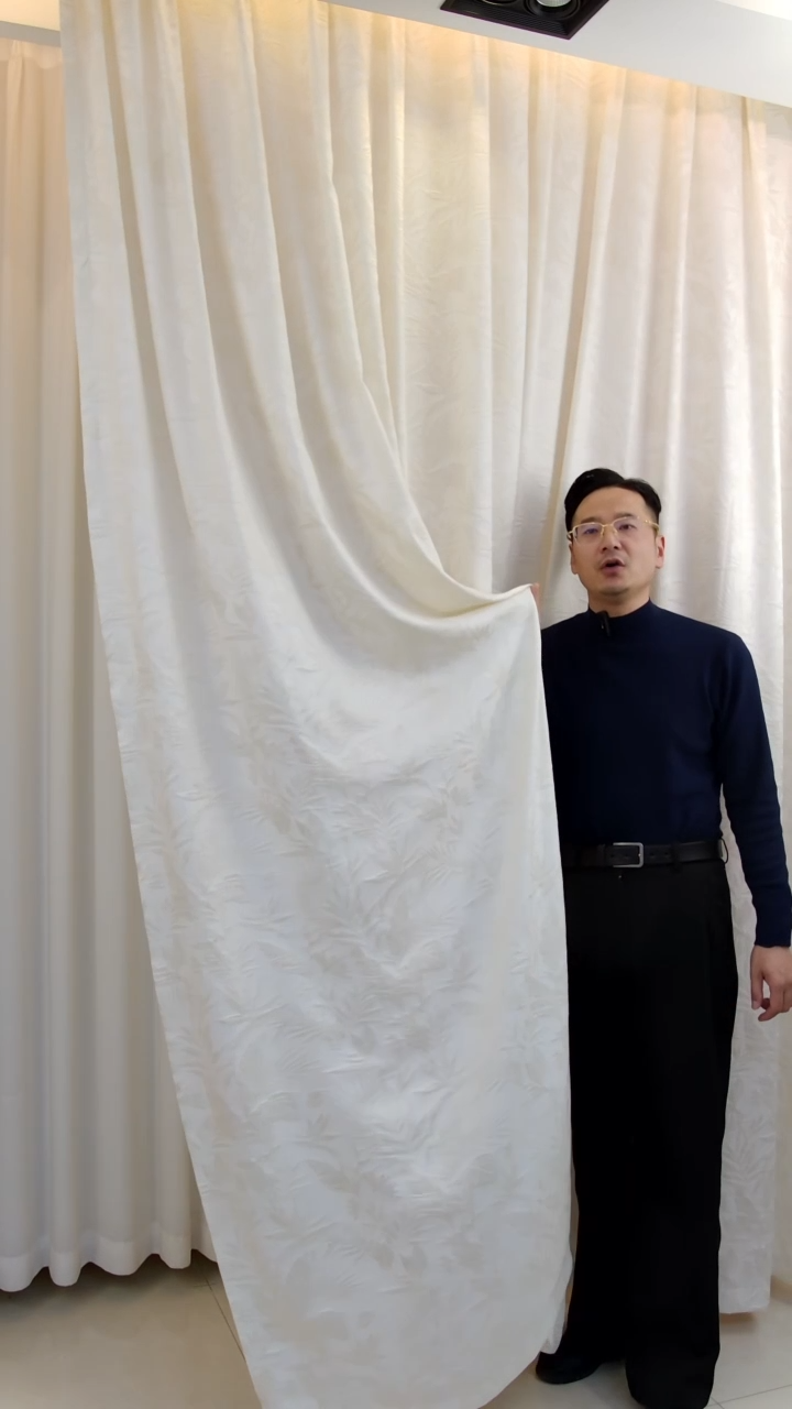 乳胶6米对开，高度2.7，色织提花