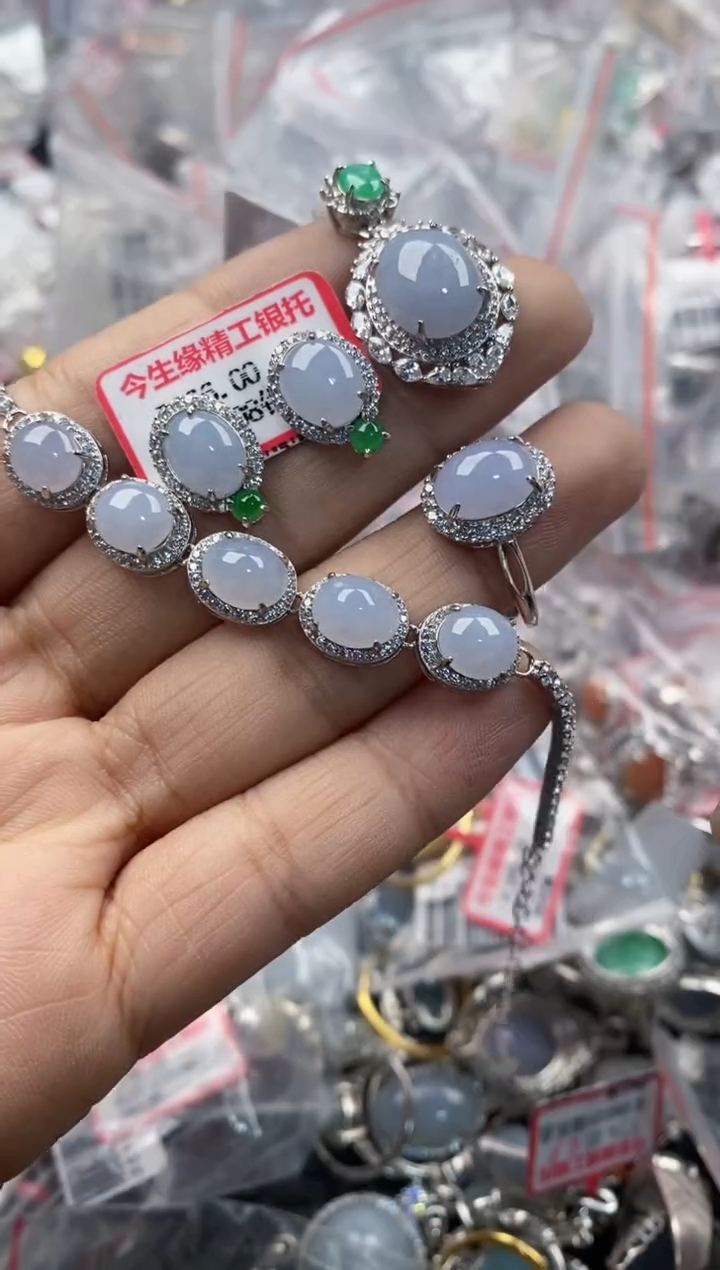 银S925镶嵌戒指翡翠666                 2