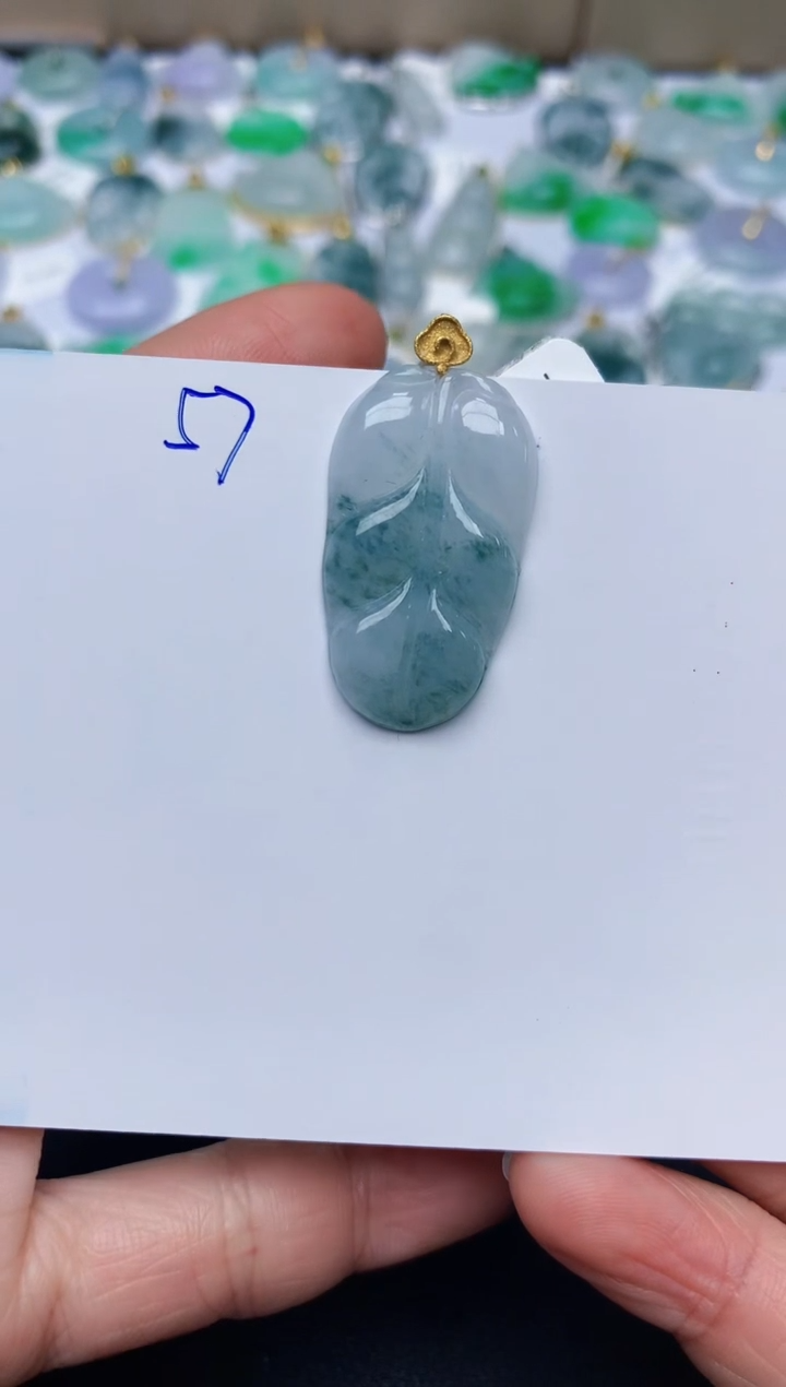 【闪购商品】翡翠颈饰18K金镶嵌天然翡翠A货    