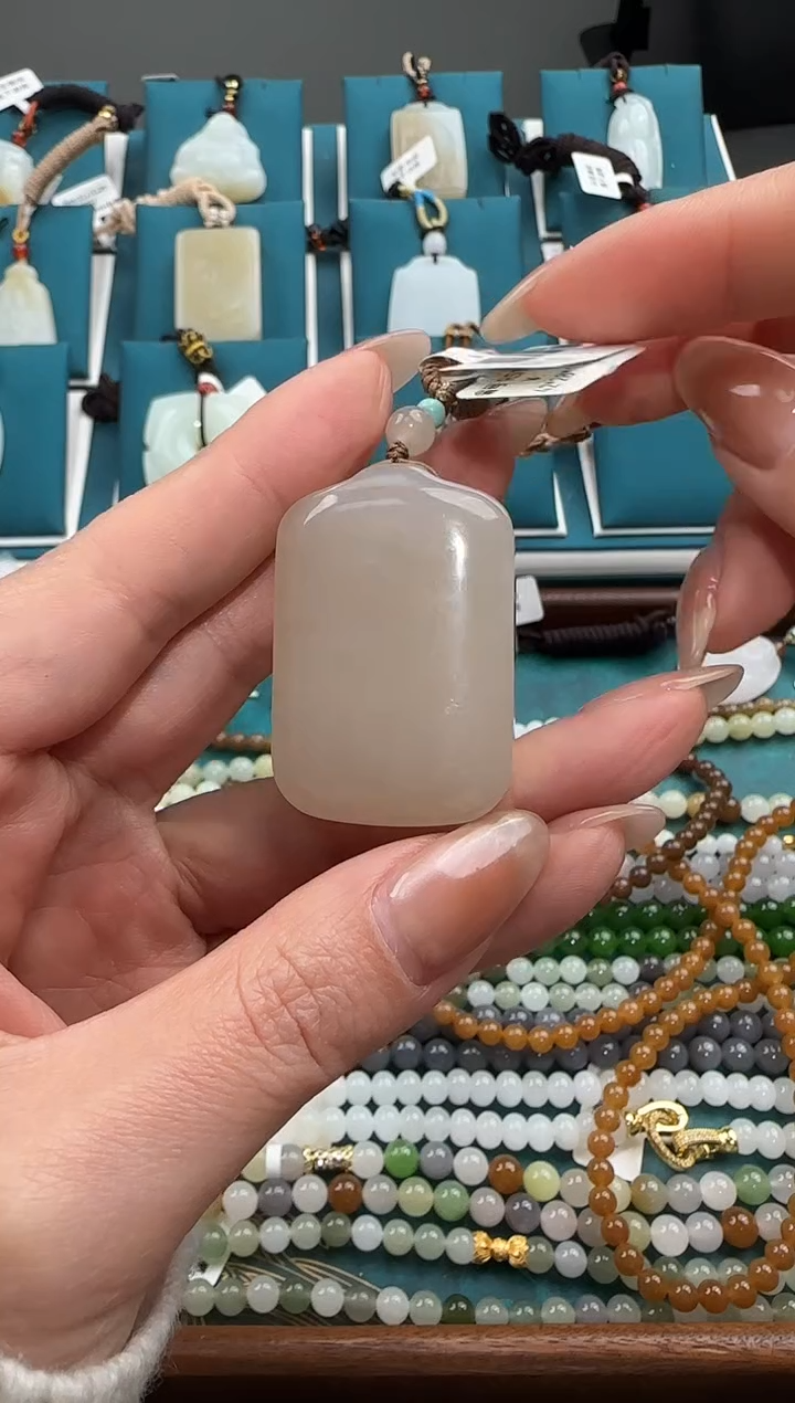 颈饰未镶嵌和田玉RS