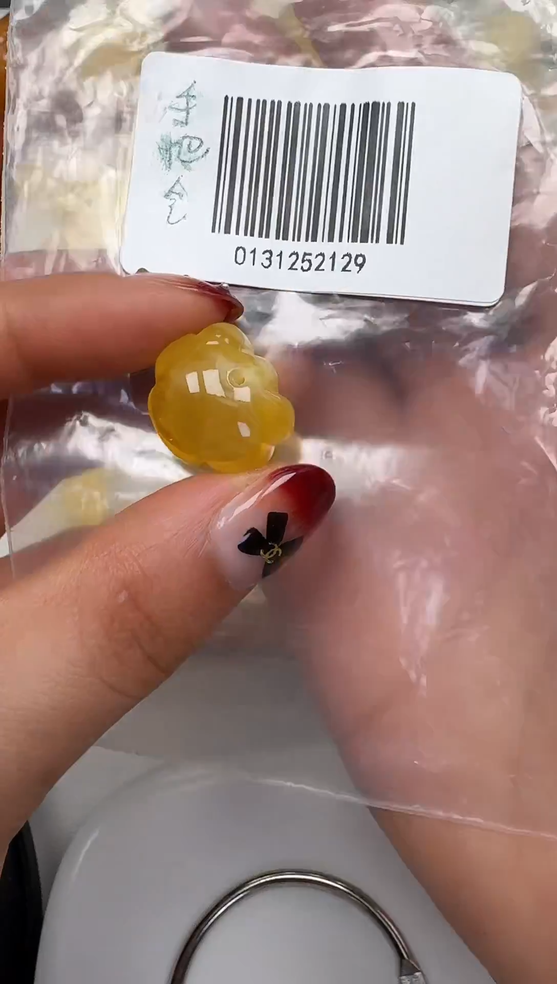 裸石琥珀未镶嵌如图微瑕