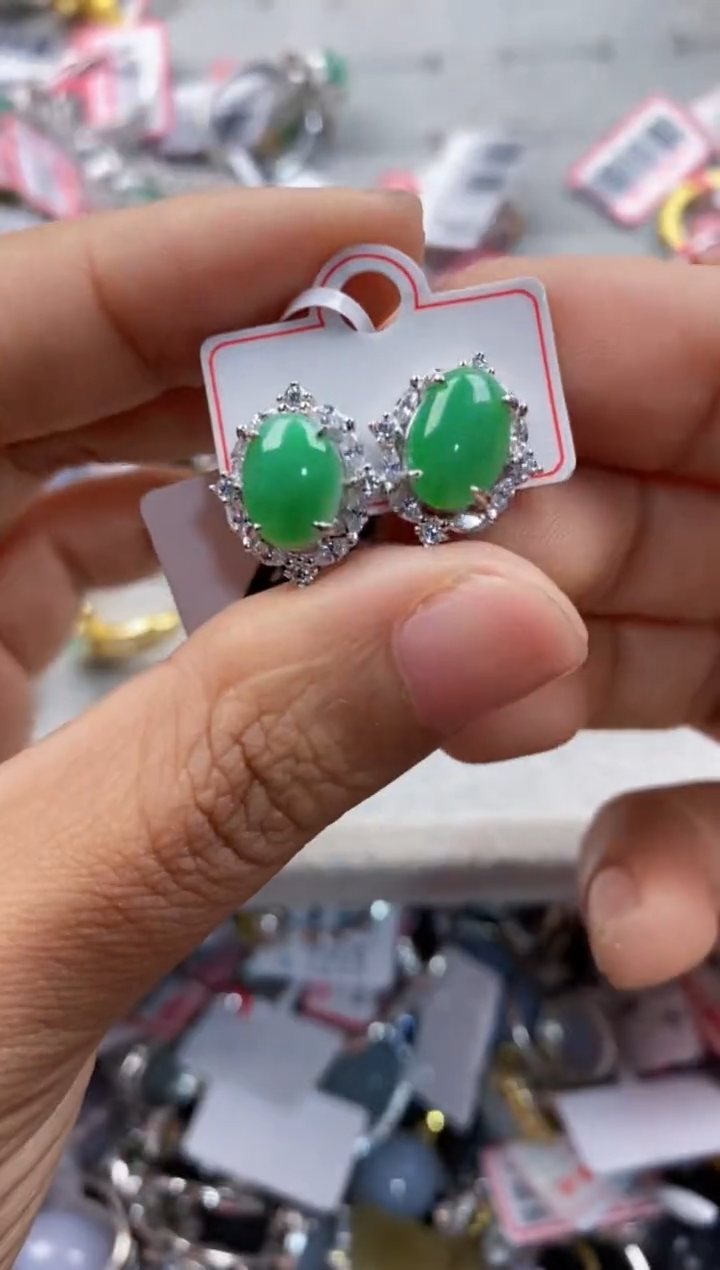 银S925镶嵌戒指翡翠333            9