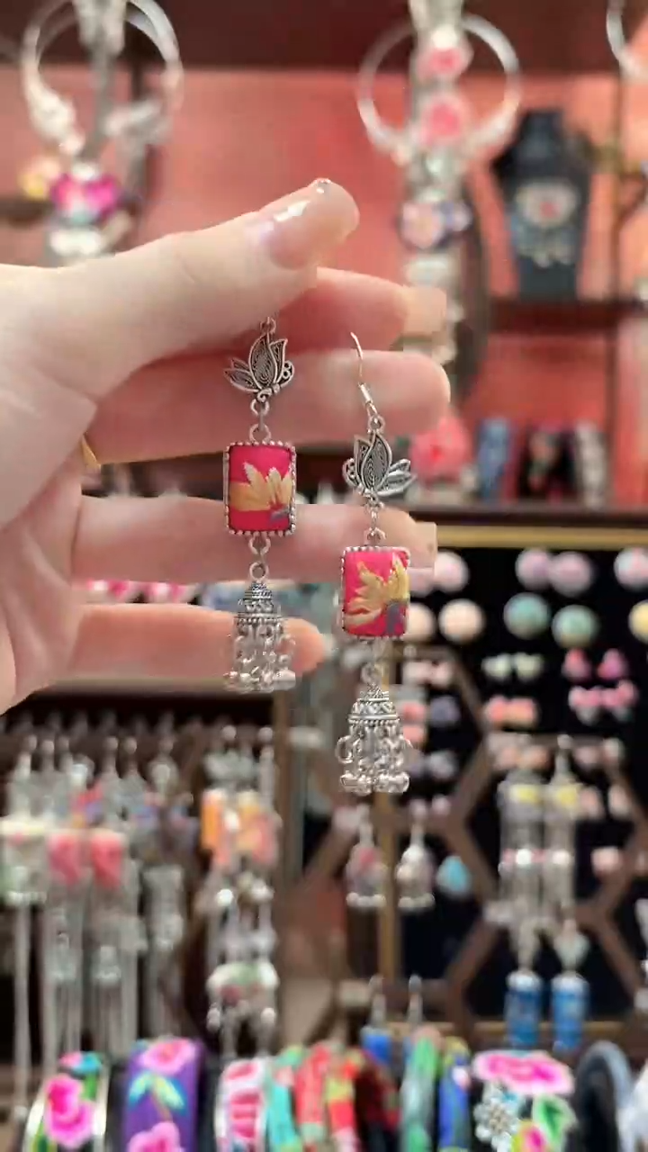 织绣 云织谣民族风精美饰品   82