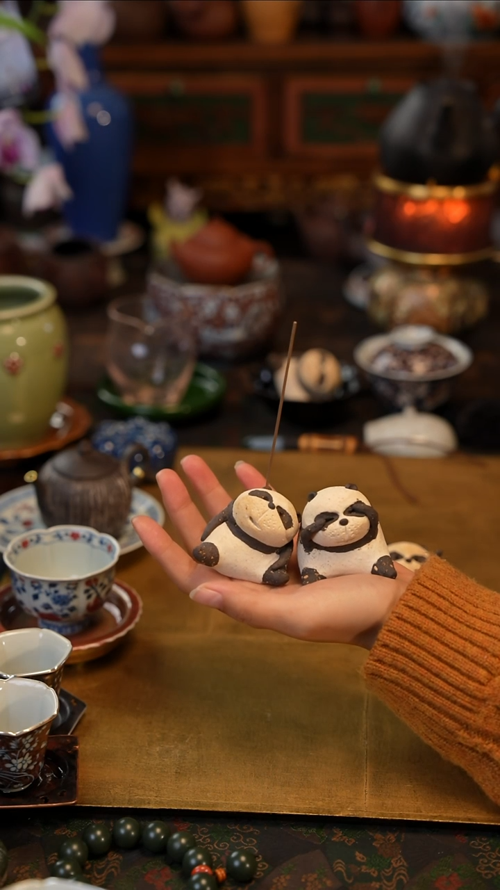 呵**姐熊猫2个  景德镇陶瓷福利款