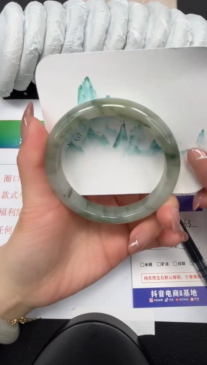 【闪购商品】石英质玉手镯未镶嵌12-63