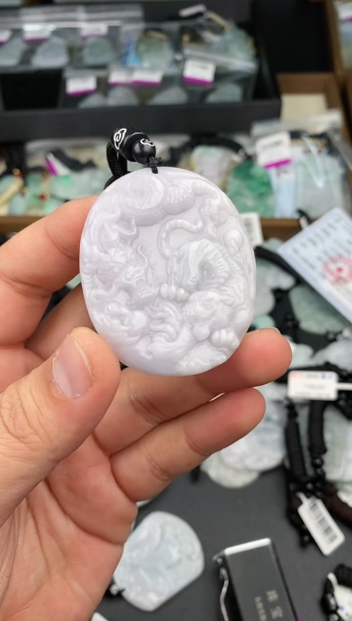 【闪购商品】翡翠颈饰未镶嵌  天然翡翠，一物一图