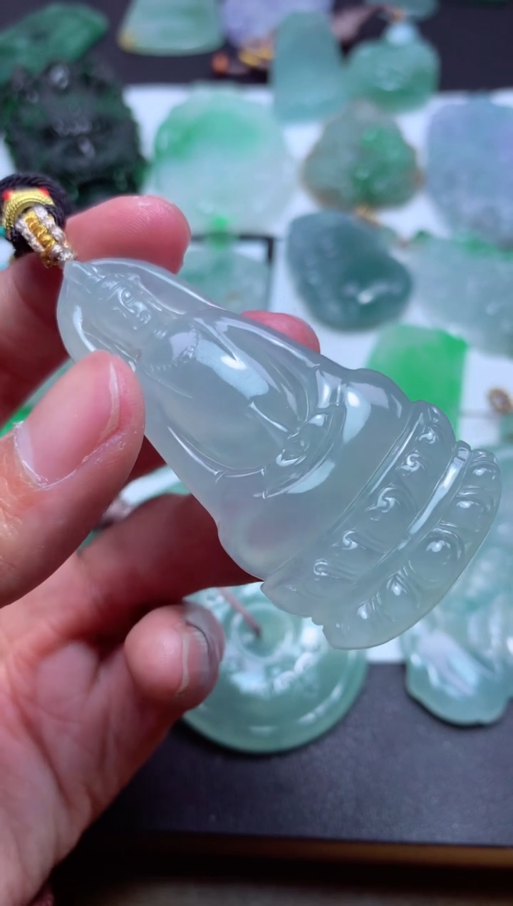 【闪购商品】翡翠颈饰未镶嵌天然翡翠