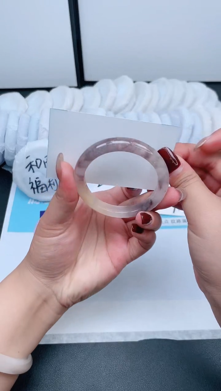 【闪购商品】石英质玉手镯未镶嵌410-52.7