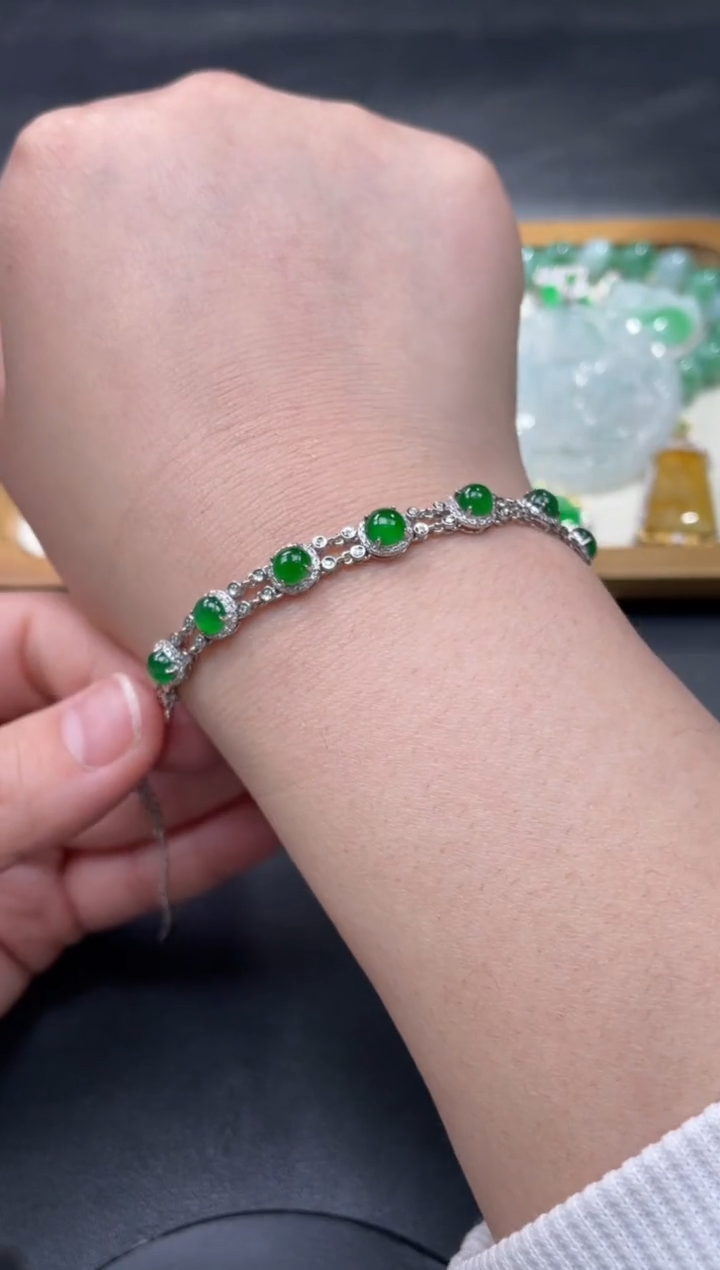 【闪购商品】翡翠手链18K金镶嵌233........