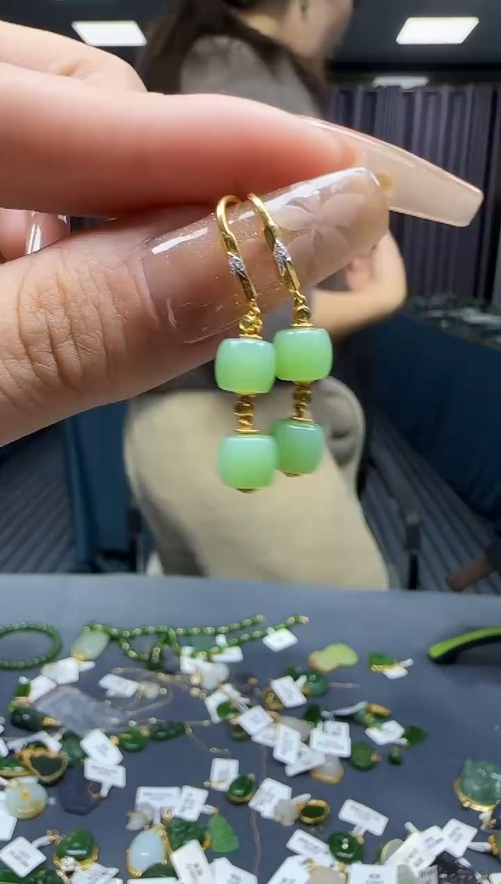 【闪购商品】和田玉耳饰18K金镶嵌1