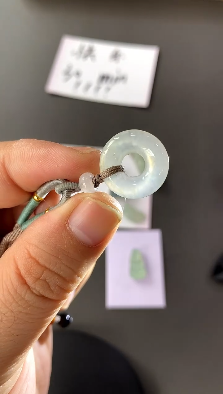 【闪购商品】翡翠颈饰未镶嵌买断价