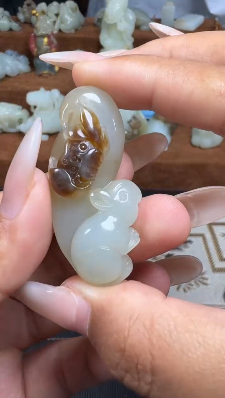 颈饰未镶嵌和田玉1