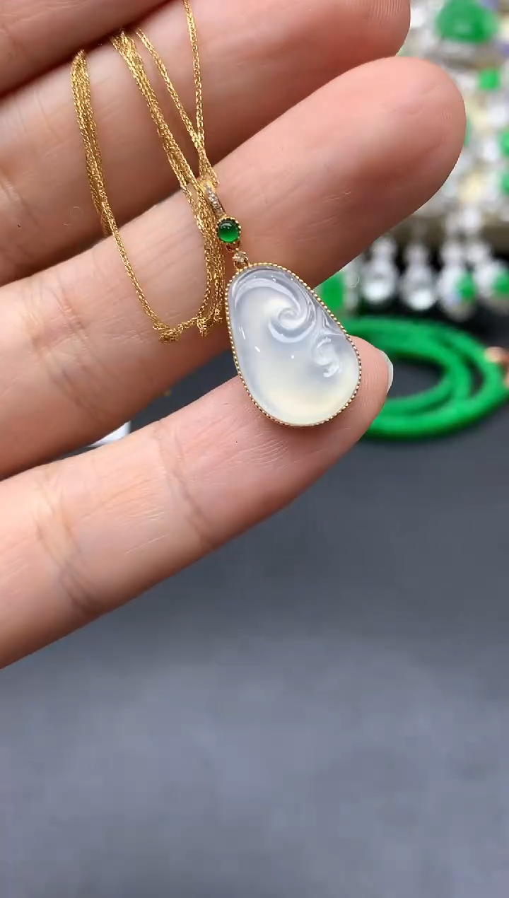 颈饰18K金镶嵌翡翠460-中国好珍宝