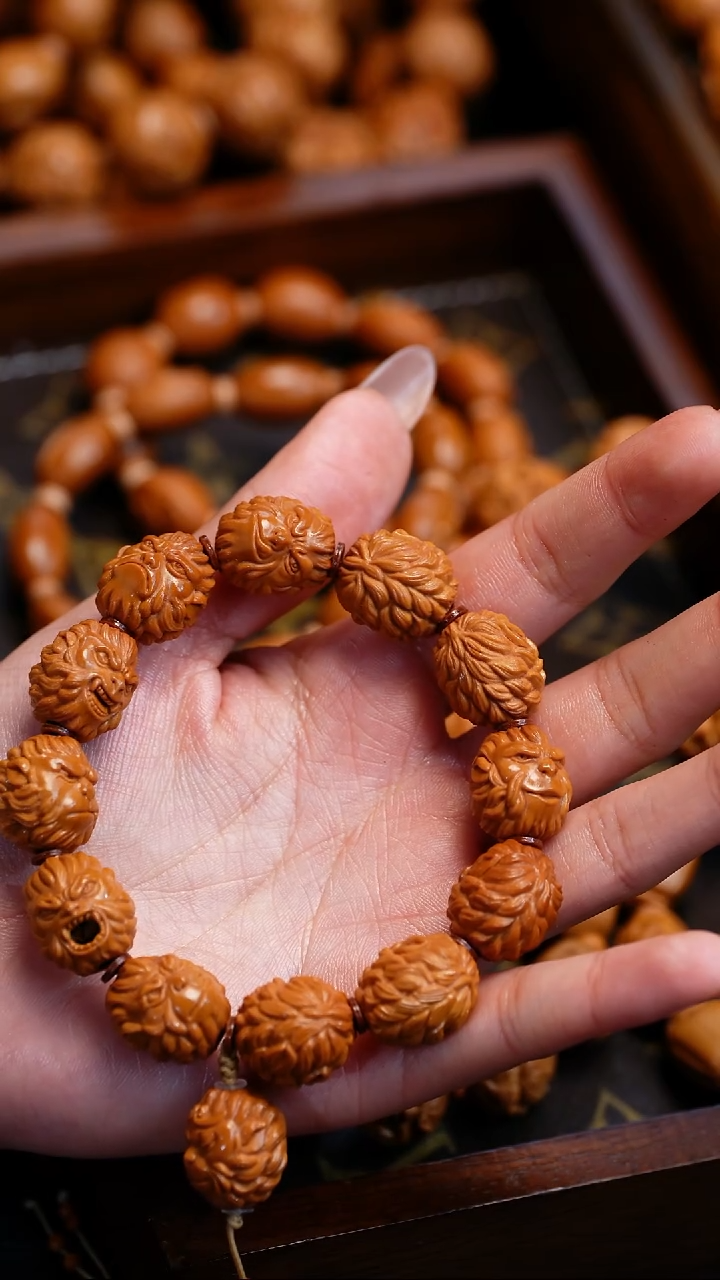 【闪购商品】橄榄核吊坠苏工橄榄核