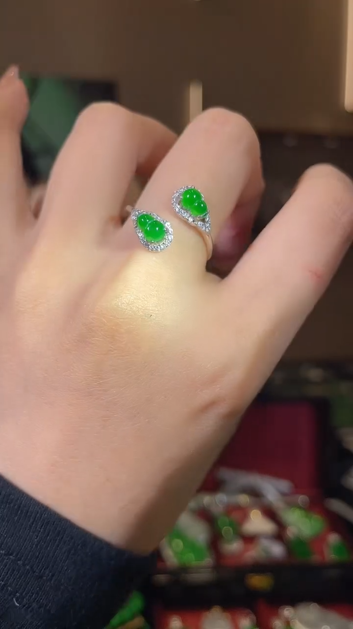 【闪购商品】翡翠戒指银S925镶嵌天然翡翠A货