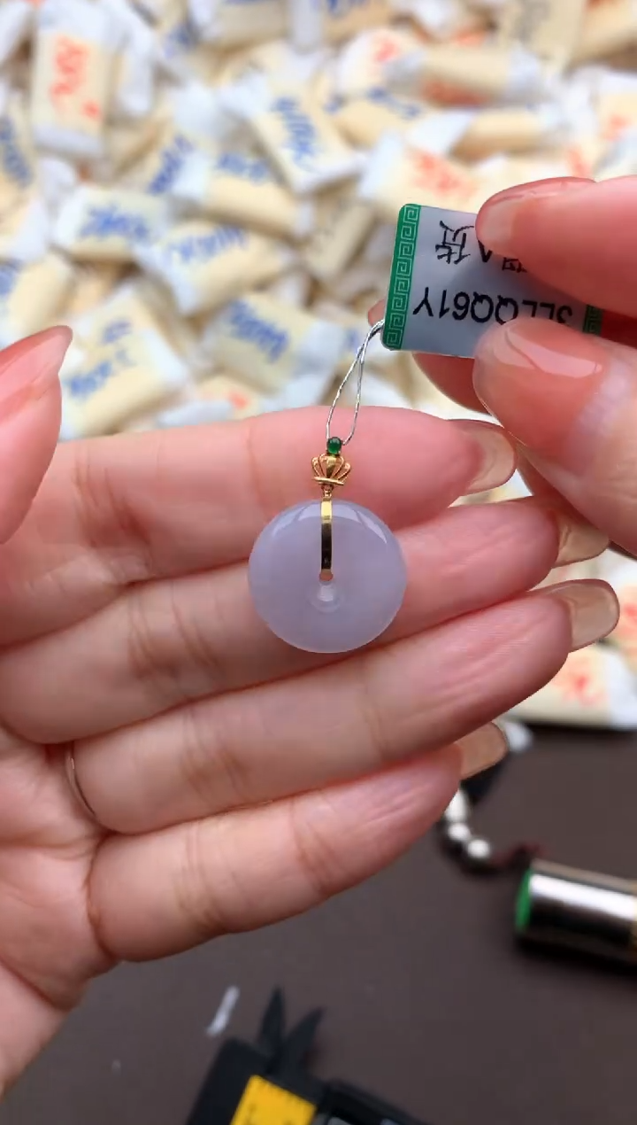 【闪购商品】翡翠挂件18K金镶嵌      一