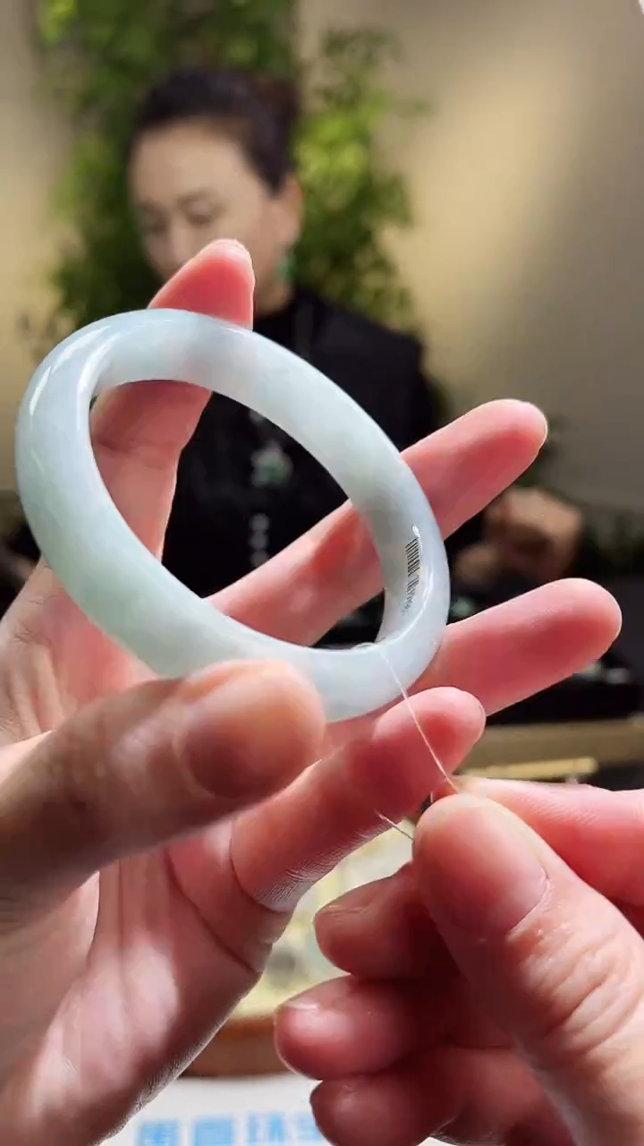 【闪购商品】翡翠手镯未镶嵌正圈