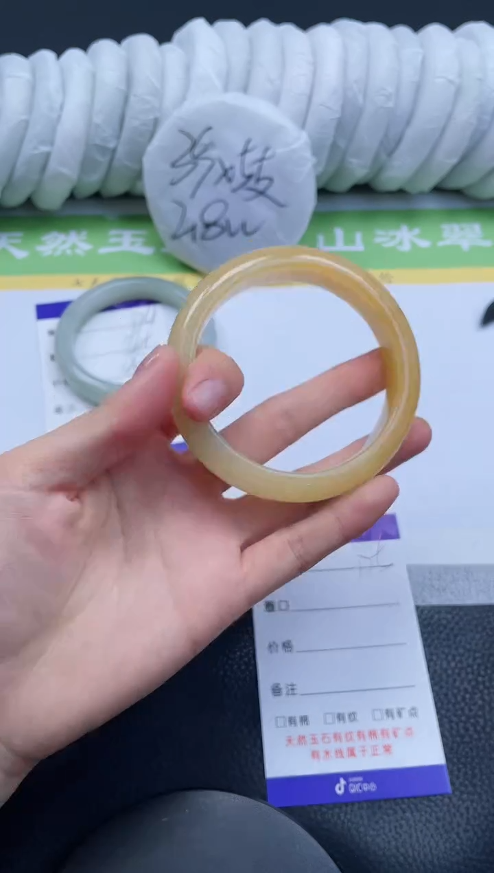 【闪购商品】石英质玉手镯未镶嵌A175-59+