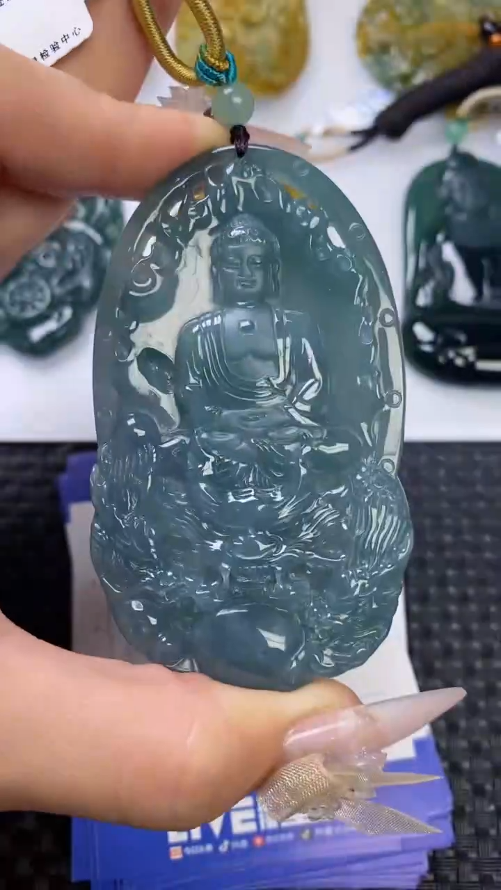 【闪购商品】翡翠颈饰未镶嵌1111111111111111