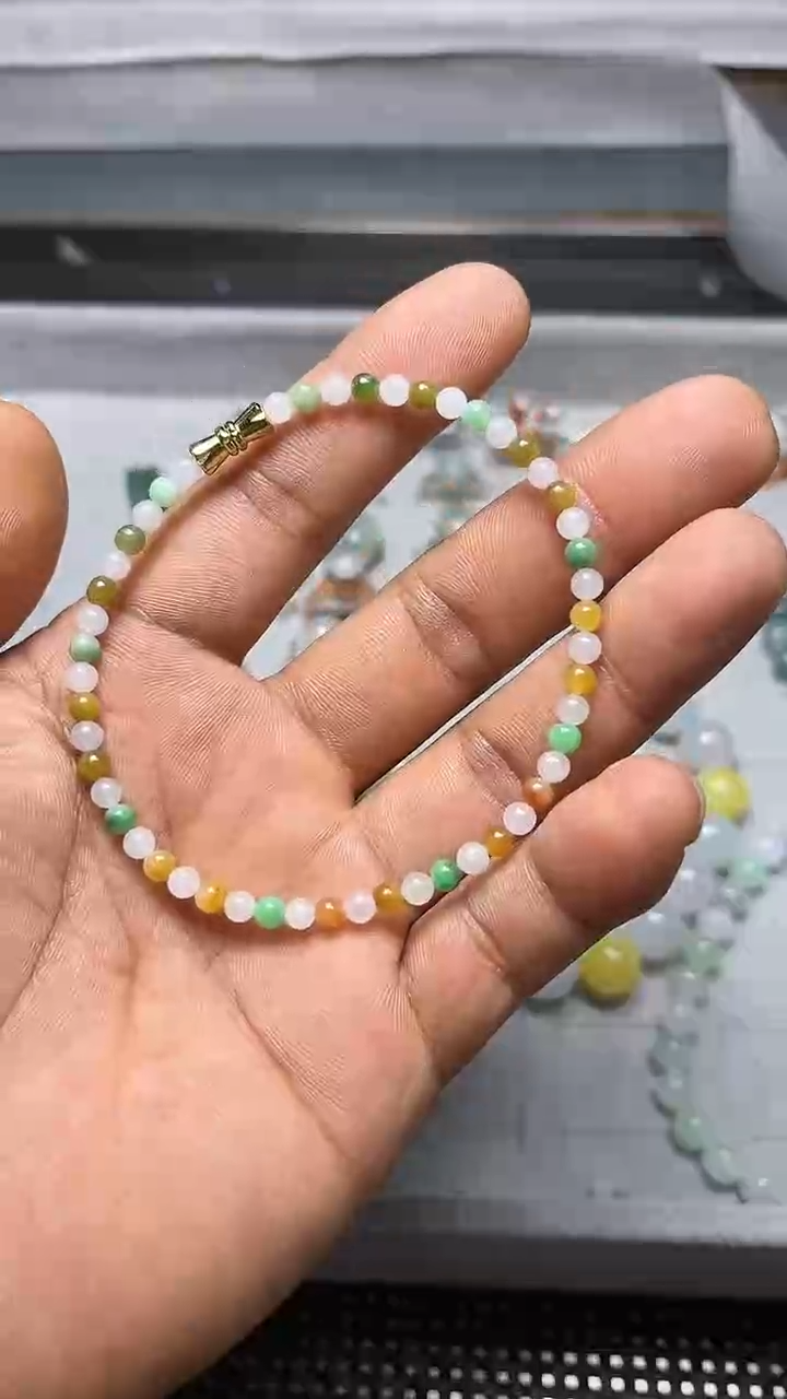 未镶嵌定制翡翠手串