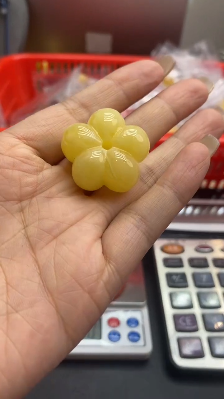 琥珀未镶嵌珠宝奇石1402