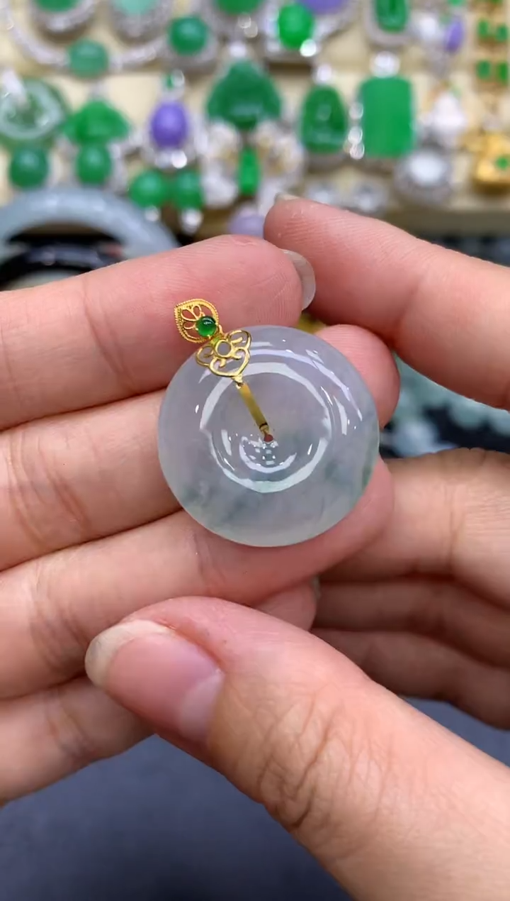 颈饰18K金镶嵌翡翠102-中国好珍宝