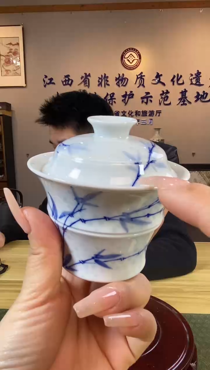 【闪购商品】景德镇青花手工手绘陶瓷