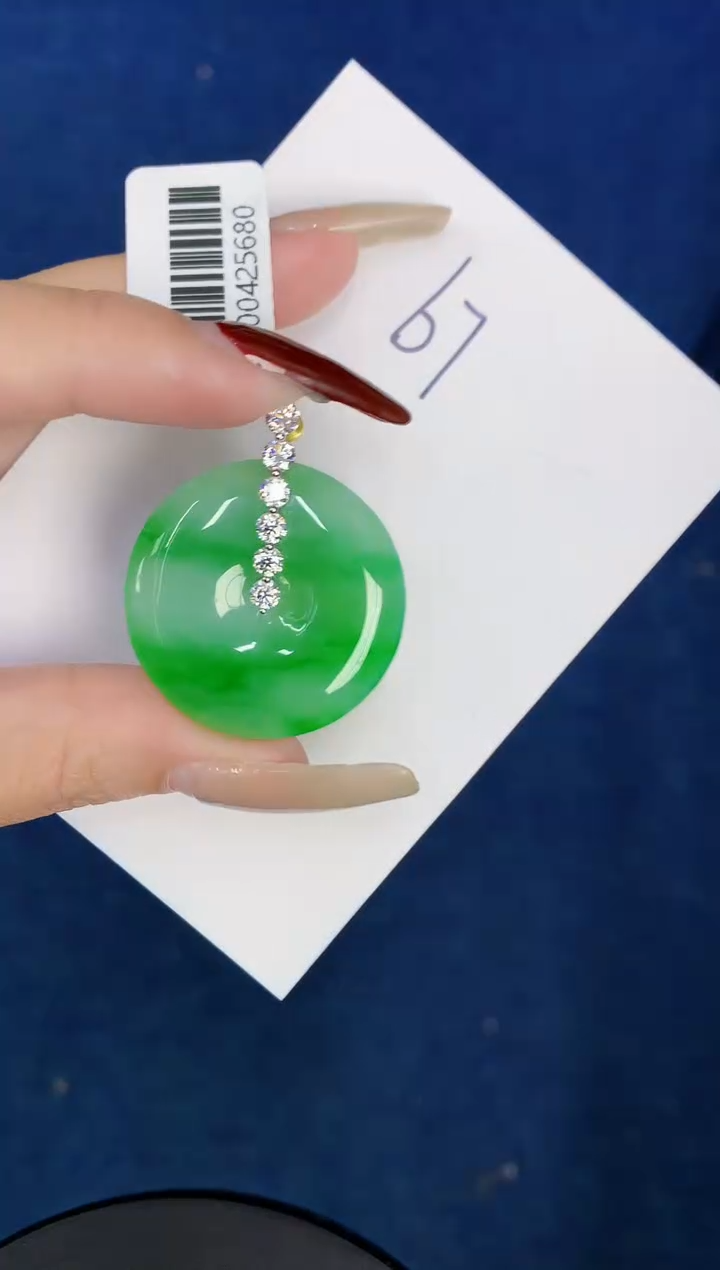 【闪购商品】翡翠颈饰18K金镶嵌0000000000