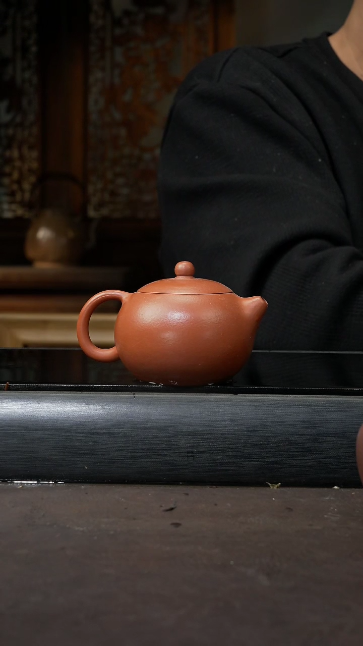 【闪购商品】紫砂茶壶朱泥 西施 170cc 006