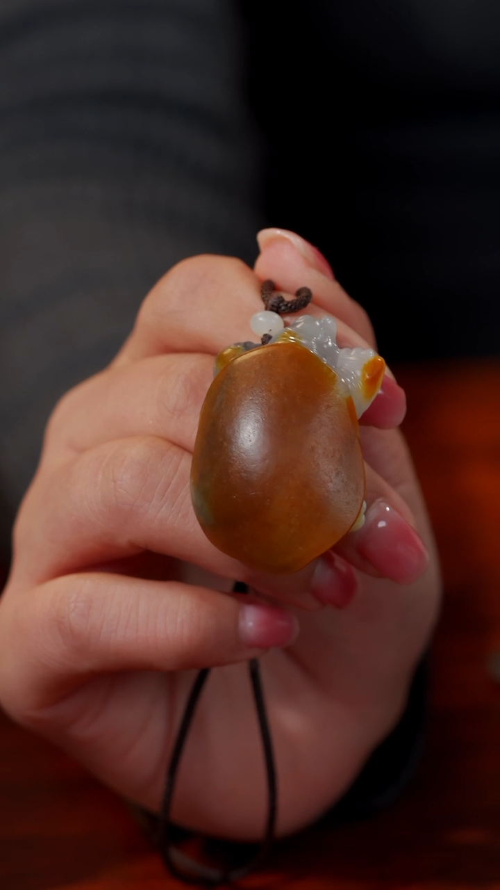 【闪购商品】和田玉颈饰未镶嵌18