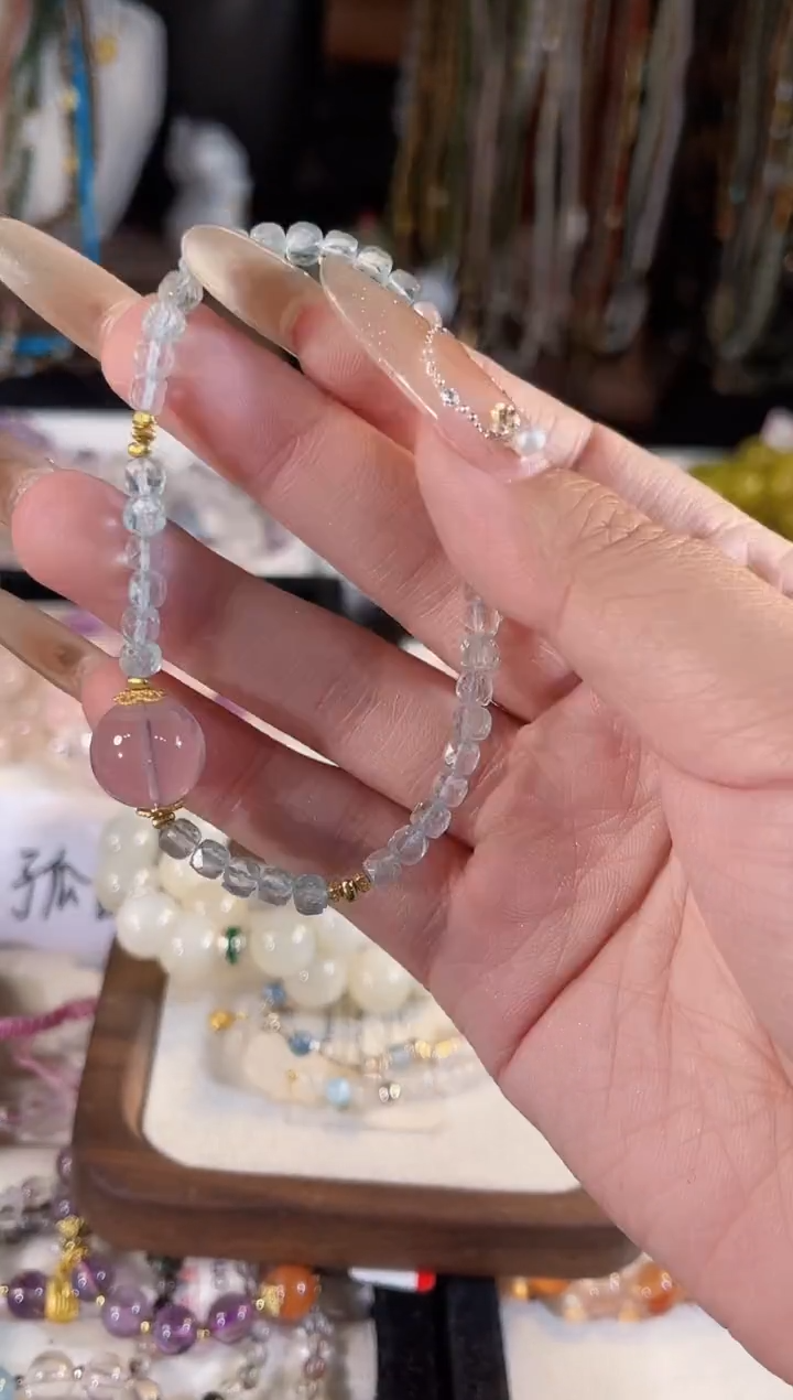 【闪购商品】水晶手链银S925镶嵌多样性发货其一