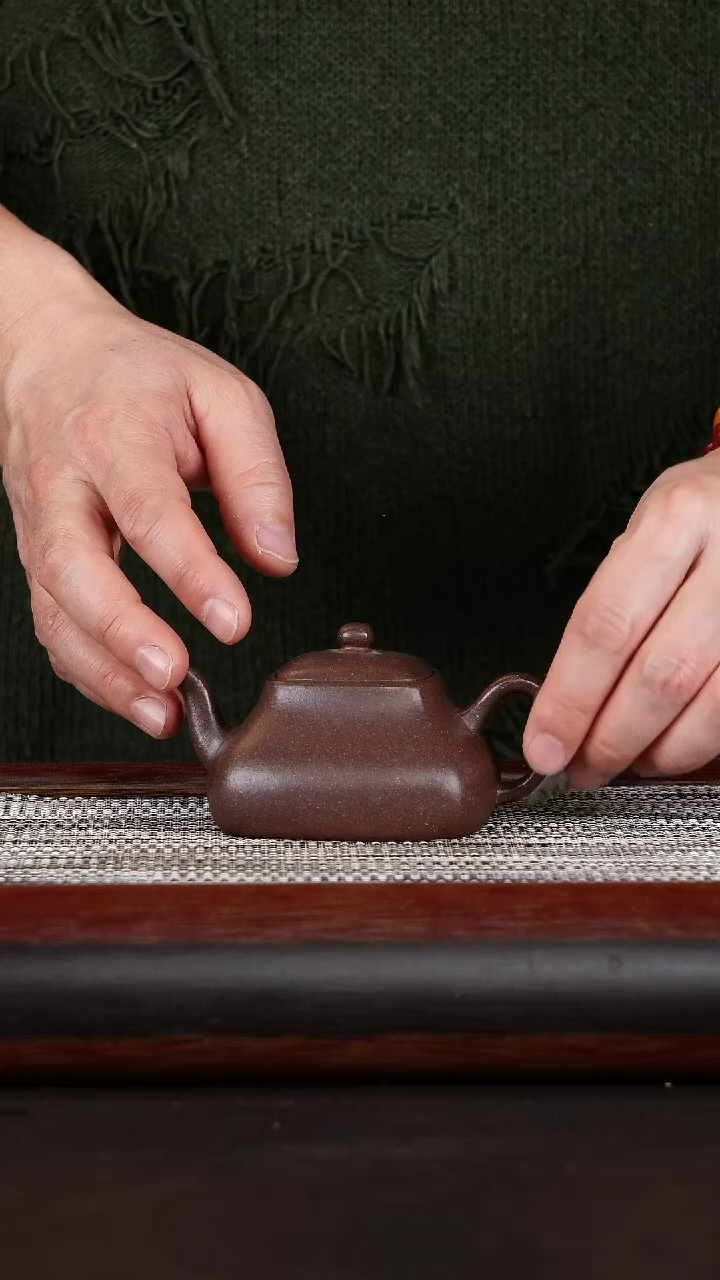 【闪购商品】紫砂茶壶7风流宰相紫玉金砂160CC