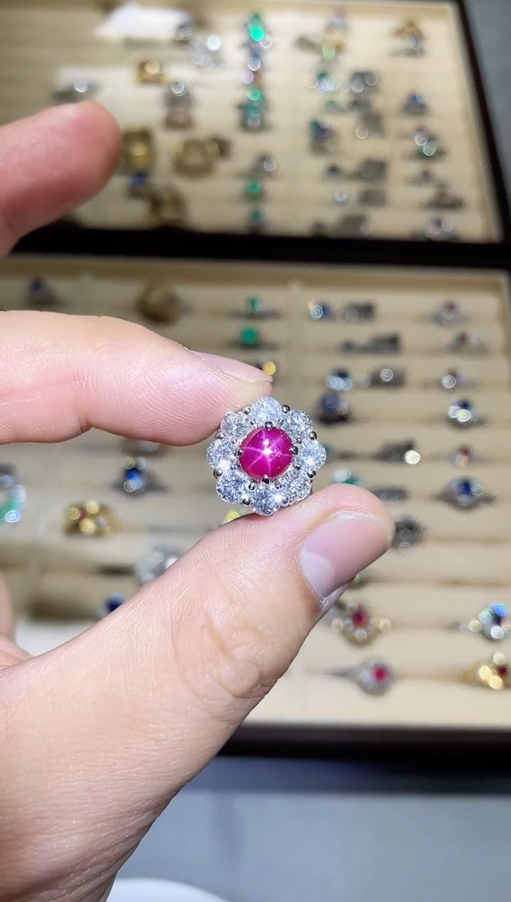 【闪购商品】红宝石戒指铂Pt900镶嵌2.05ct