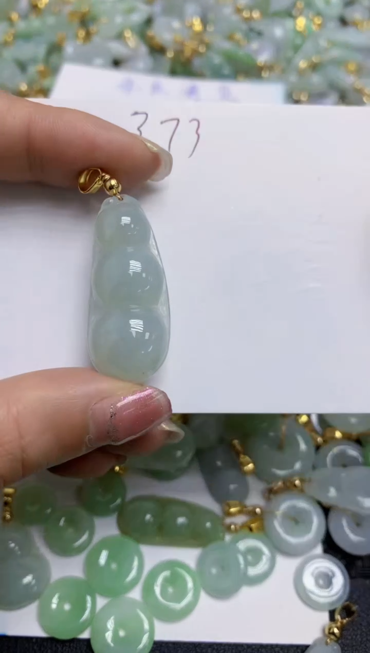 【闪购商品】翡翠颈饰合金天然翡翠A货