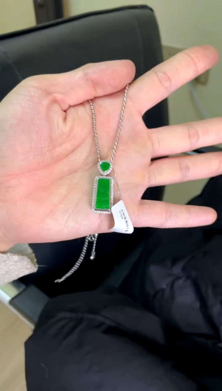 【闪购商品】翡翠吊坠(不含链)银S925镶嵌吊坠