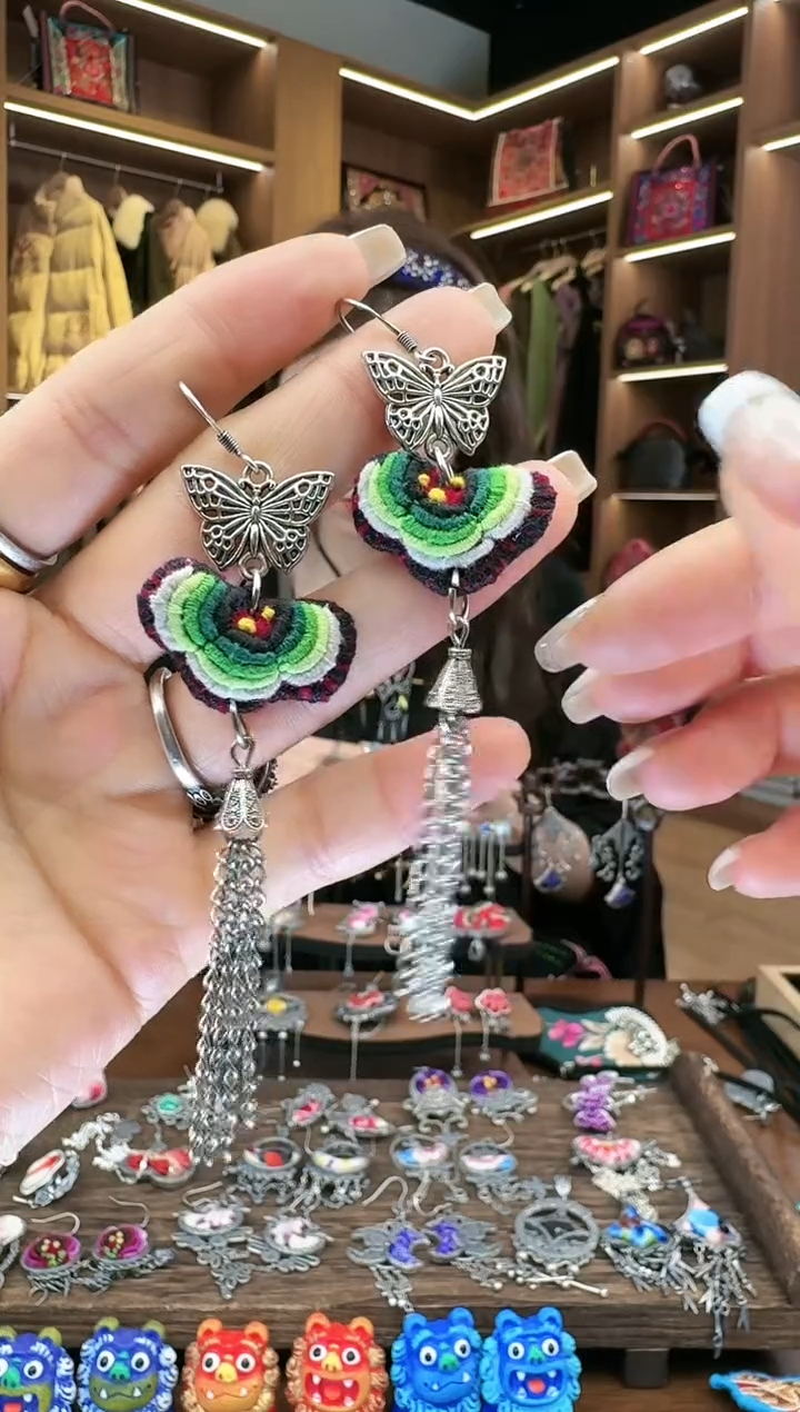 【闪购商品】织绣331黔东南苗族刺绣