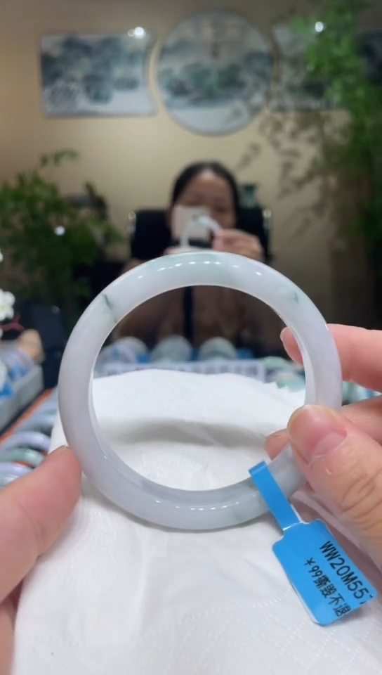 未镶嵌手镯翡翠翡翠5556