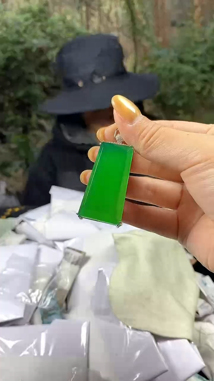 满色吊坠 所见即所得！！