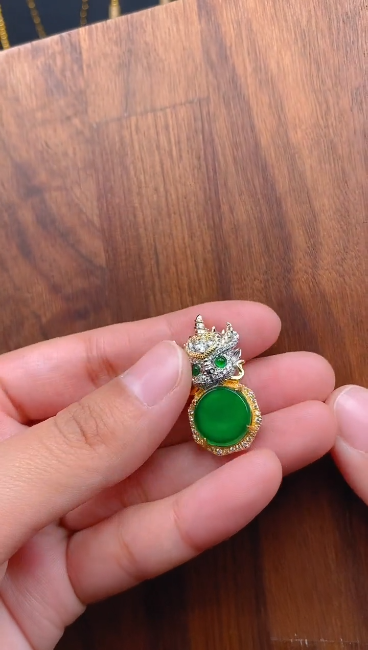 【闪购商品】翡翠吊坠(不含链)银S925镶嵌龙牌