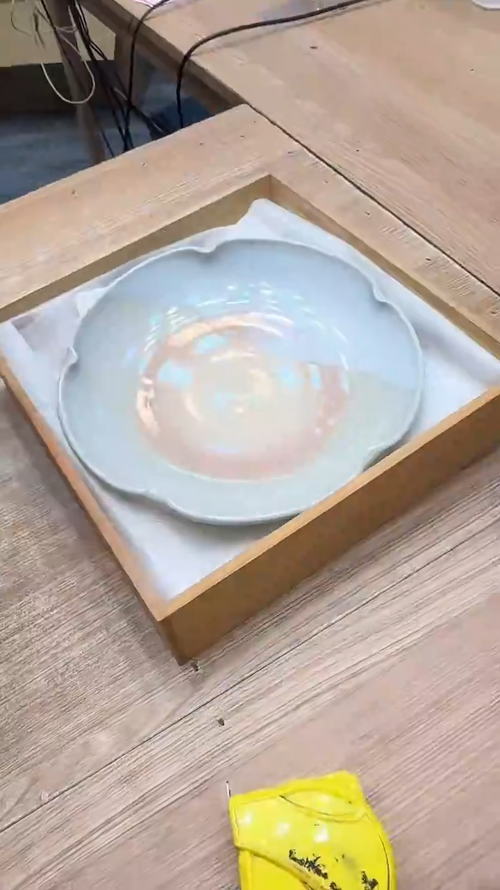 东**文1886墨樱社专属定闪链接瓷