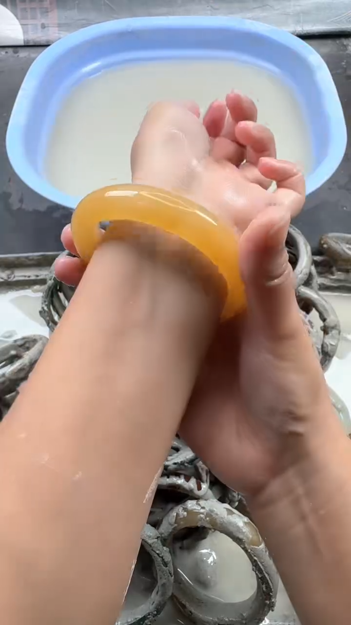 石英质玉手镯未镶嵌16 6263