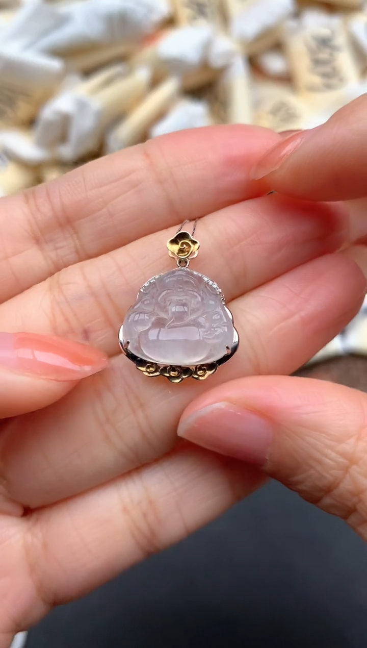 18K金镶嵌挂件翡翠一