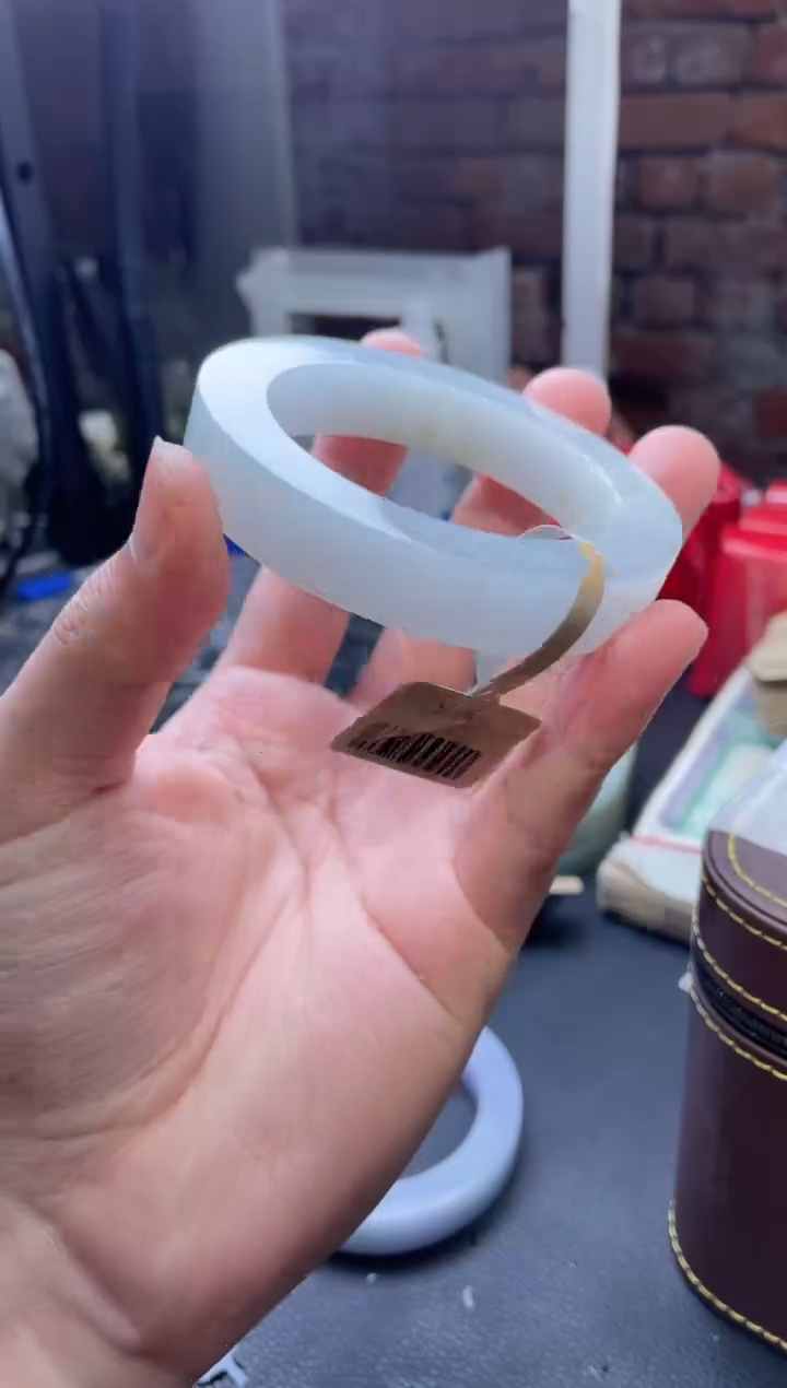 【闪购商品】定制翡翠手镯未镶嵌发一件/DDI00980