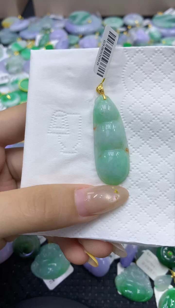 颈饰未镶嵌翡翠天然缅甸翡翠A货