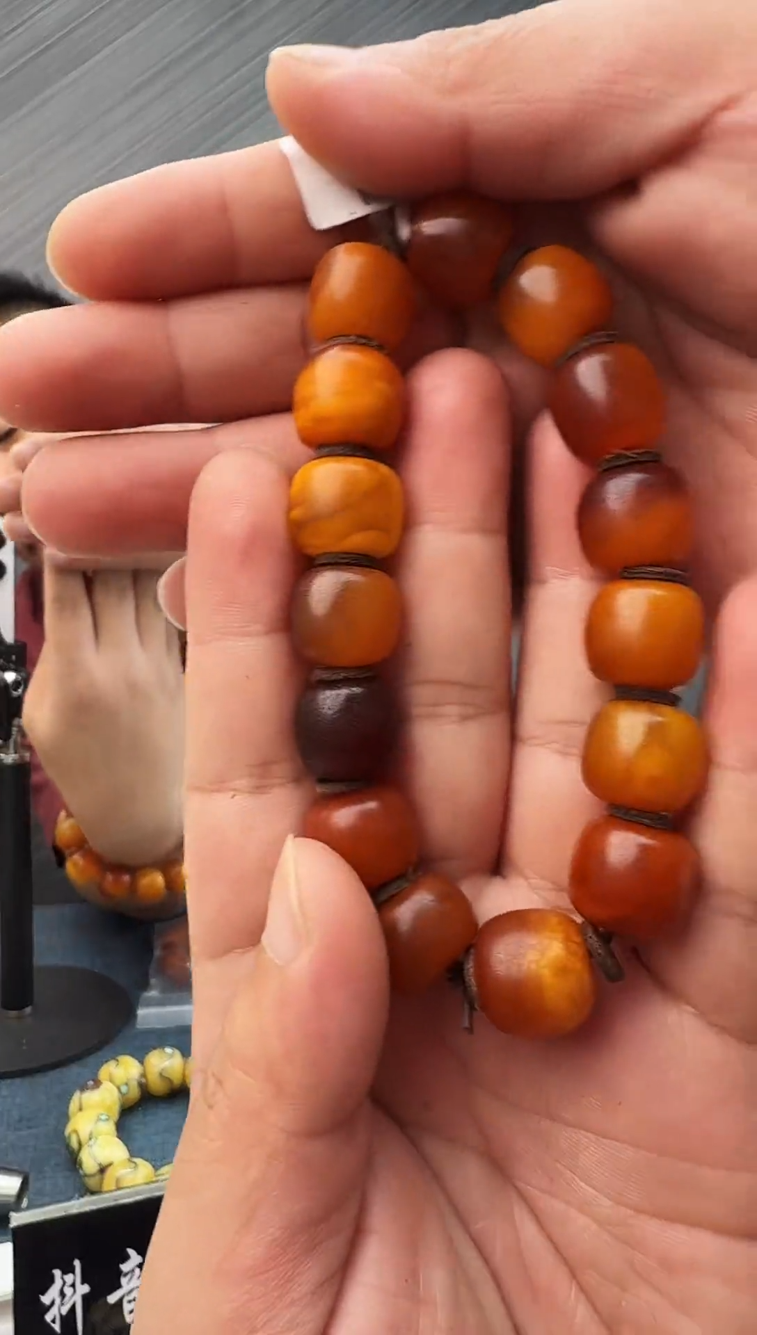 蜜蜡未镶嵌珠宝奇石假一罚十微瑕29，多样性发其一